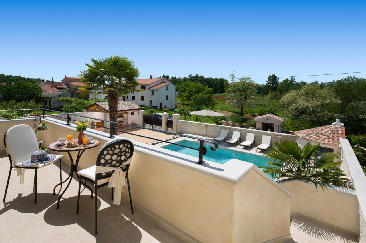 Villa Faggiolo By Villa Plus Rudani ภายนอก รูปภาพ