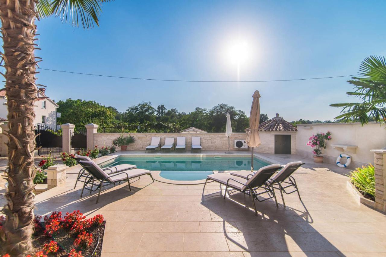Villa Faggiolo By Villa Plus Rudani ภายนอก รูปภาพ