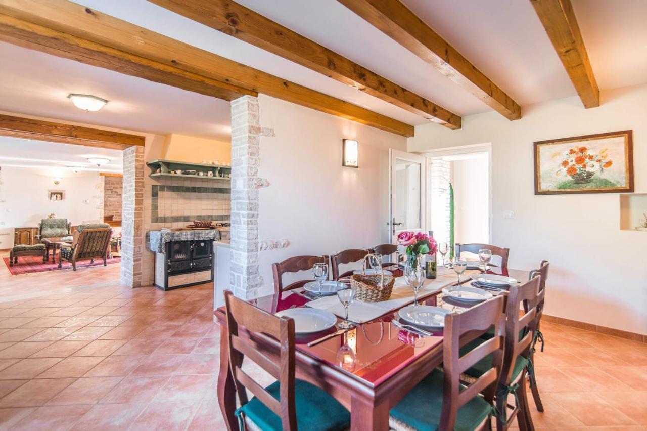 Villa Faggiolo By Villa Plus Rudani ภายนอก รูปภาพ